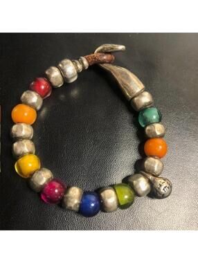 B0622 1 Para Mi designer Multicolor Beaded Bracelet Silver Tone Hook Clasp